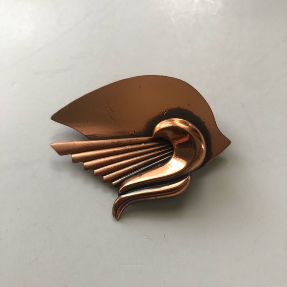 Elegant Copper Winged Jewelry Set - Picture 3 of 13